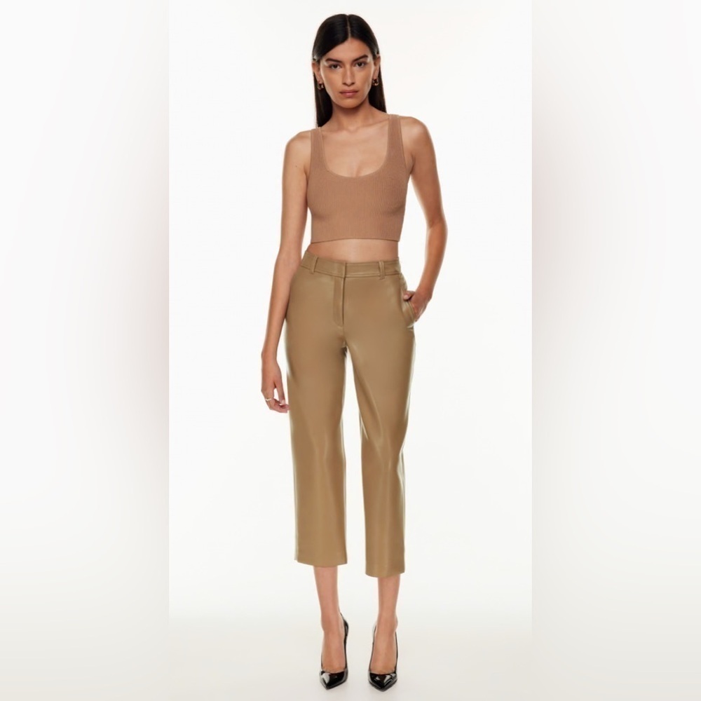 Aritzia - Babaton - cropped Vegan leather Command pant in a camel colour.